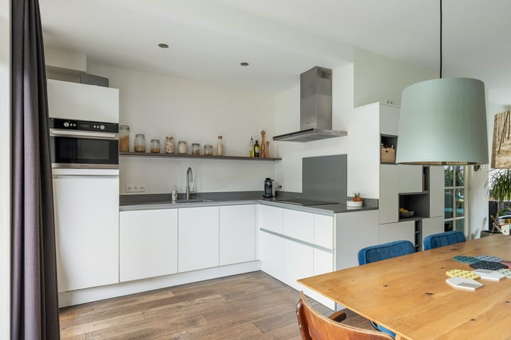 Photo 11 of Hooft Graaflandstraat 133