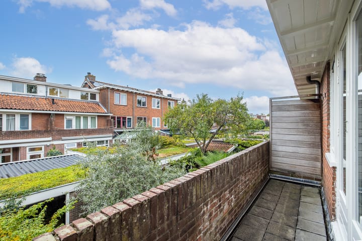 Photo 23 of Hooft Graaflandstraat 133