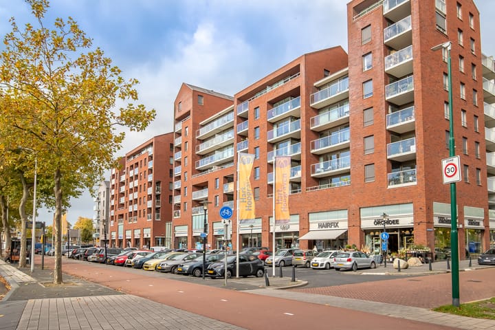 Photo 42 of Hooft Graaflandstraat 133