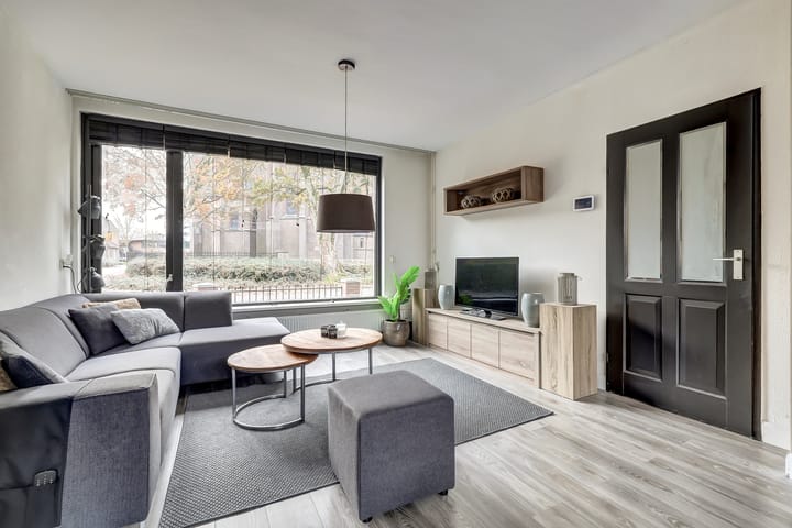 Photo 8 of Hertog Janstraat 1