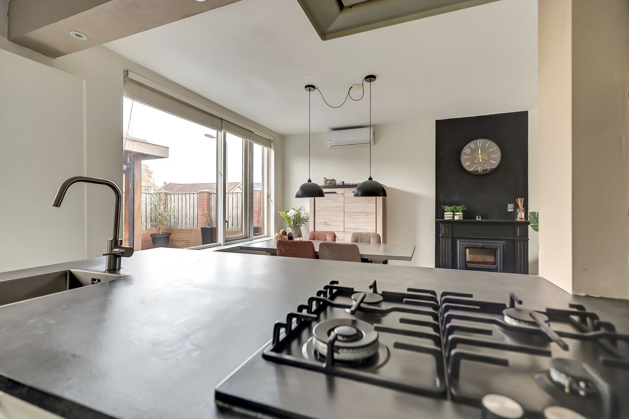 Foto 15 van Hertog Janstraat 1