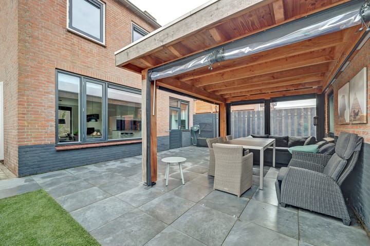 Photo 30 of Hertog Janstraat 1