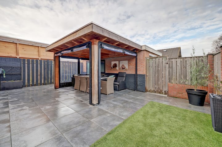 Photo 32 of Hertog Janstraat 1