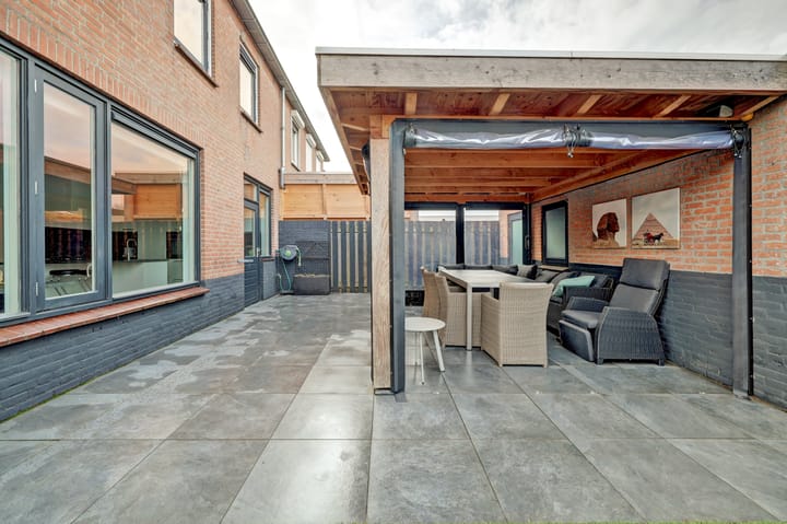 Photo 33 of Hertog Janstraat 1