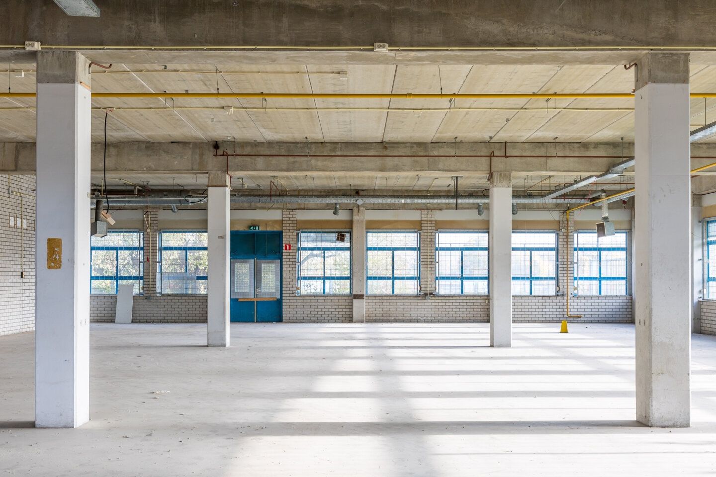 View photo 3 of Olympiaweg 262