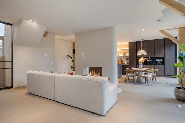 Photo 6 of Stationsweg 37