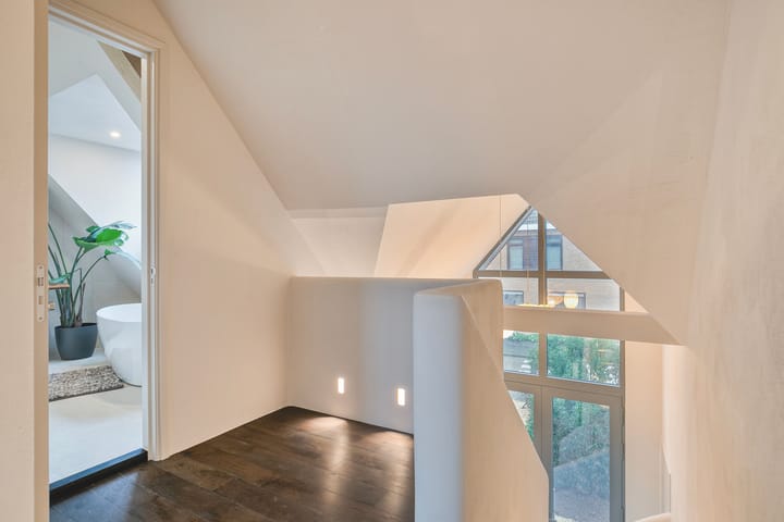 Photo 41 of Stationsweg 37