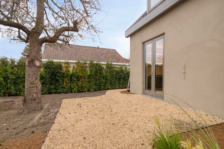 Photo 44 of Stationsweg 37