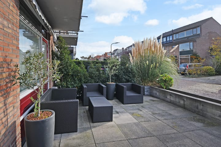 Photo 11 of Trompstraat 29