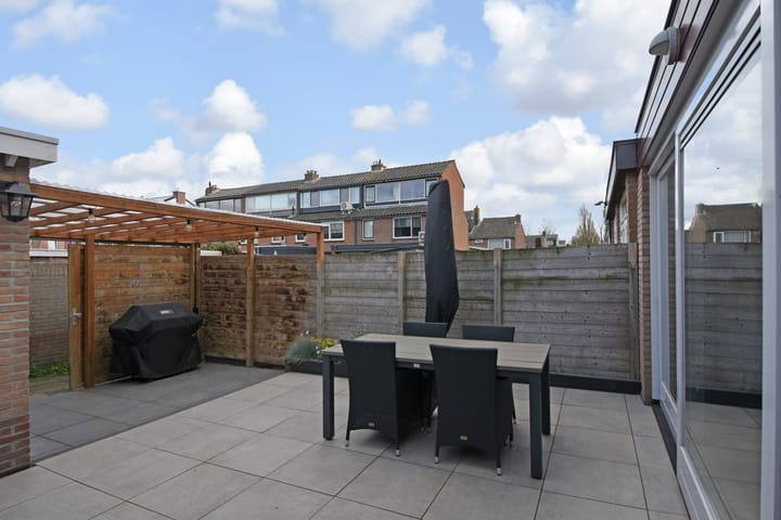 Photo 33 of Trompstraat 29