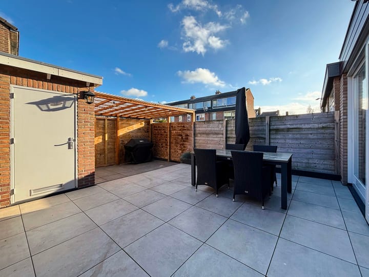 Photo 39 of Trompstraat 29