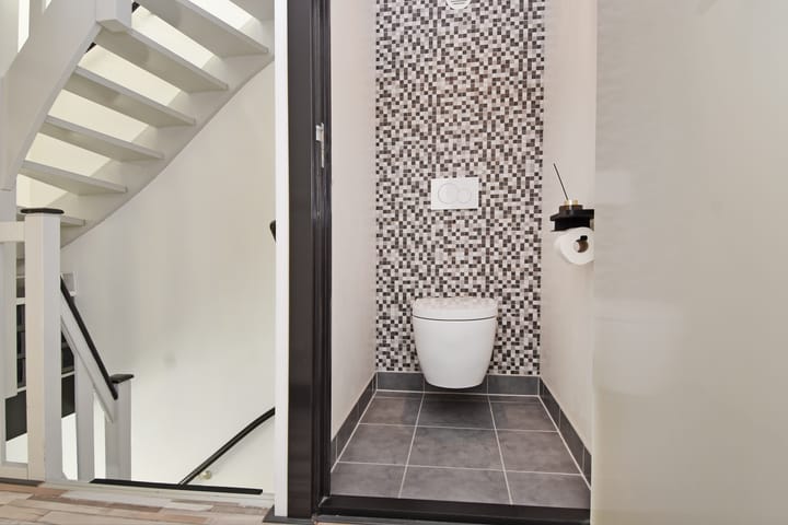 Photo 56 of Trompstraat 29