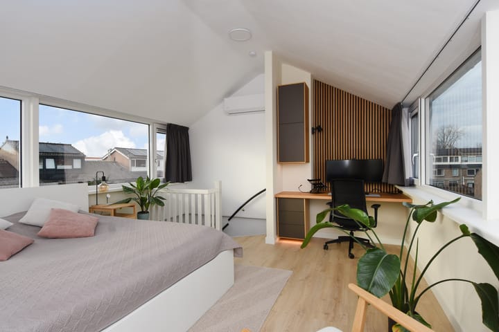 Photo 60 of Trompstraat 29