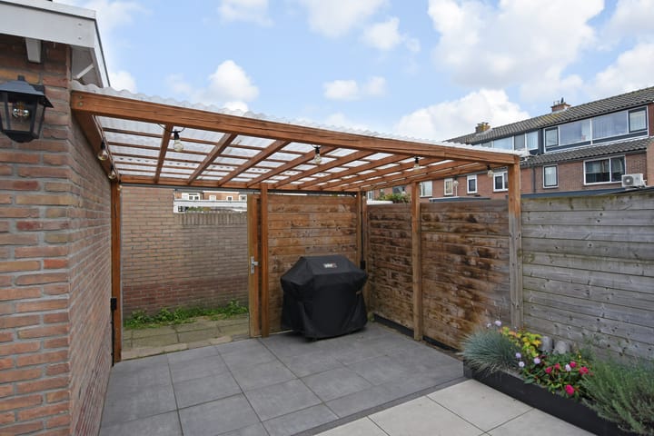 Photo 34 of Trompstraat 29