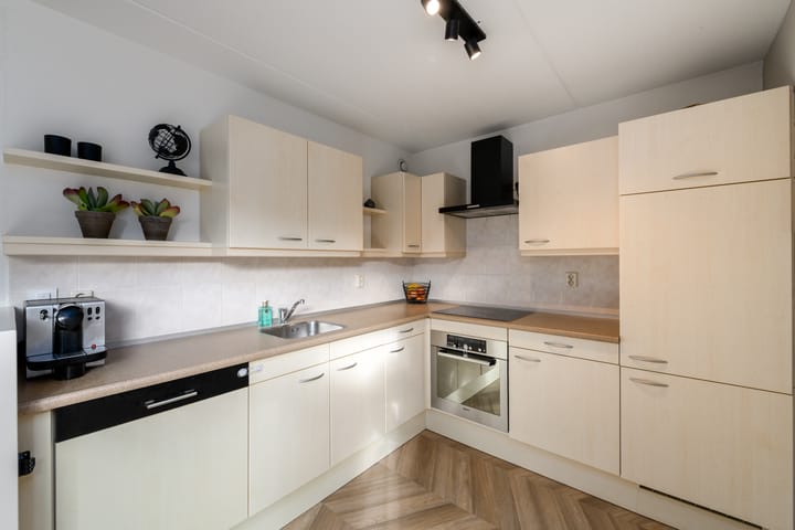 Photo 12 of Job van der Havestraat 7