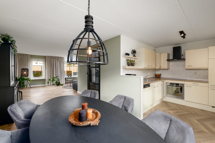 Photo 10 of Job van der Havestraat 7