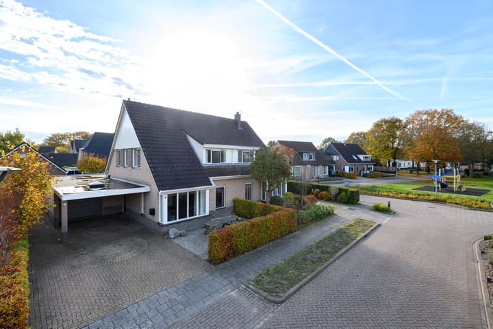 Photo 42 of Job van der Havestraat 7