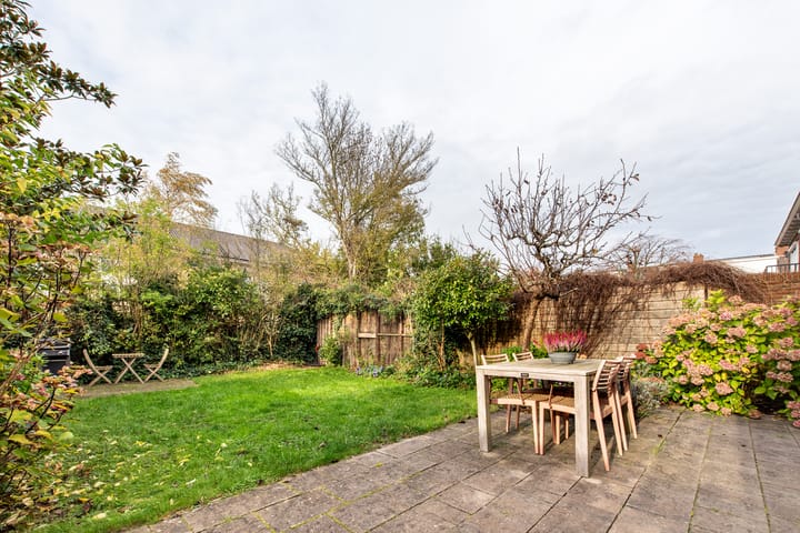 Foto 15 van Van Riebeecklaan 50