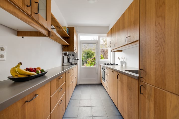 Foto 18 van Van Riebeecklaan 50