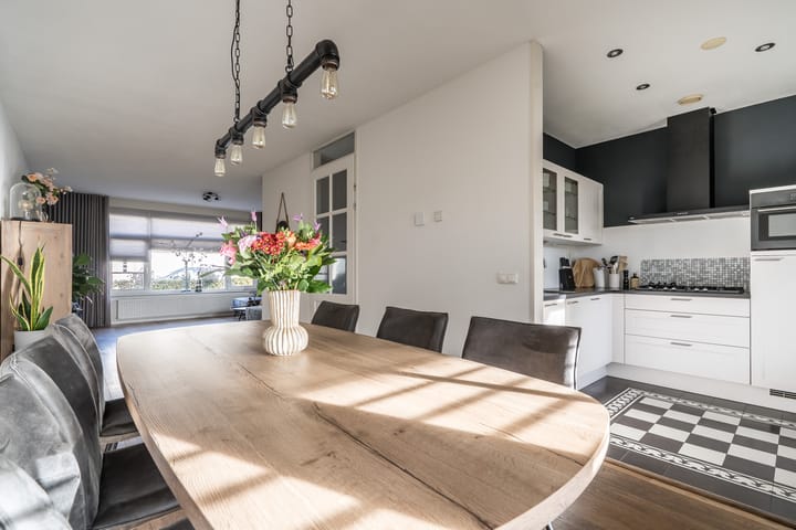 Photo 3 of Walestraat 9