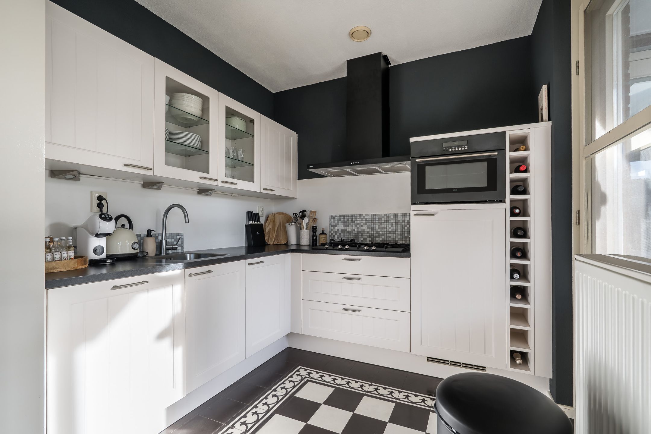 Photo 9 of Walestraat 9