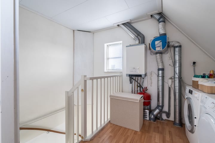 Foto 35 van Walestraat 9