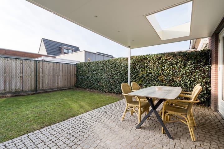 Foto 40 van Walestraat 9