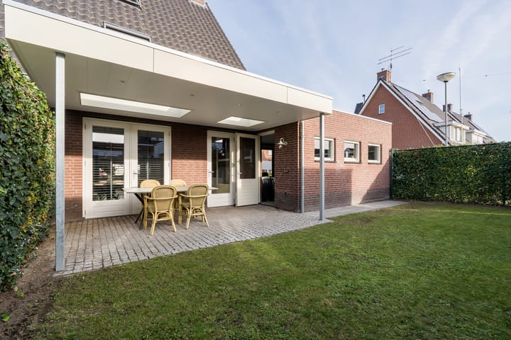 Foto 41 van Walestraat 9