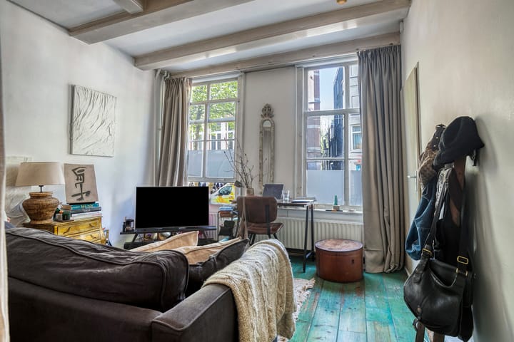 Photo 4 of Spuistraat 97-H