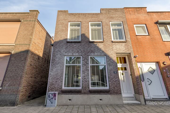 Photo 36 of Torenstraat 16