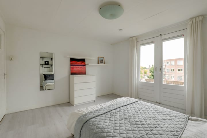 Photo 14 of Van Hoornekade 185