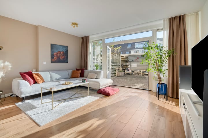 Foto 2 van Weegschaal 39