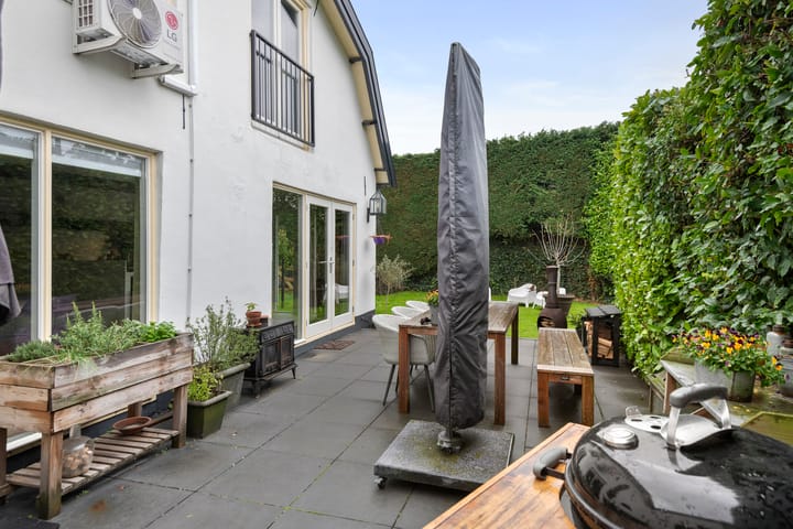 Photo 21 of Jeudestraat 79