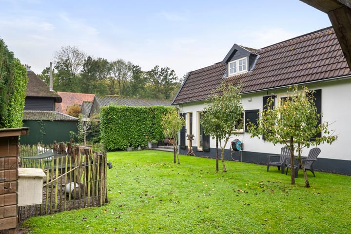 Photo 29 of Jeudestraat 79