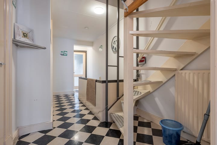 Photo 7 of Zeestraat 40