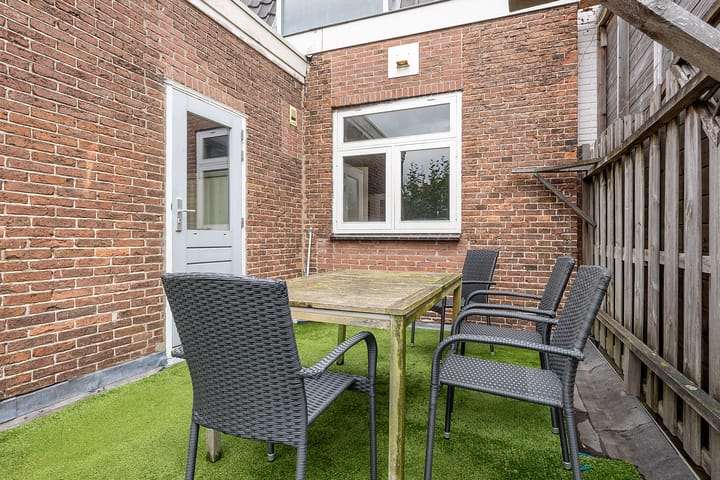 Photo 23 of Zeestraat 40