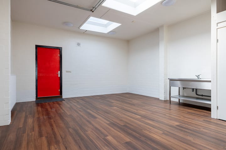 Photo 41 of Zeestraat 40