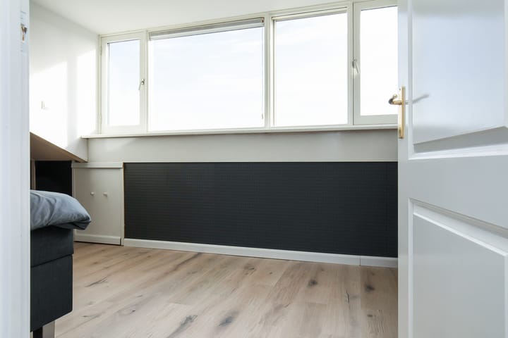 Photo 27 of Palmestein 71