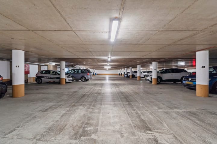 Photo 21 of Nachtwachtlaan 41