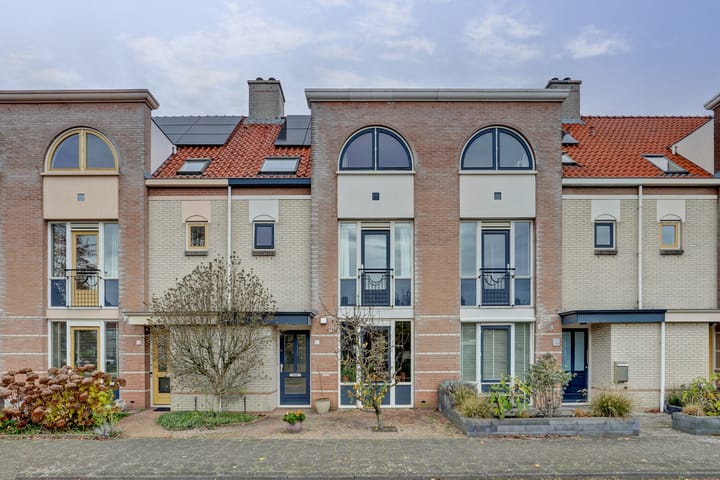 Foto 1 van Bacchus 46