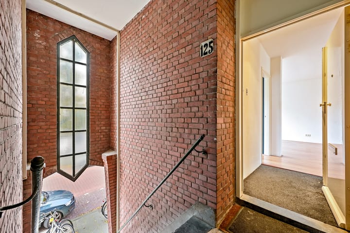 Photo 7 of Stuyvesantstraat 125