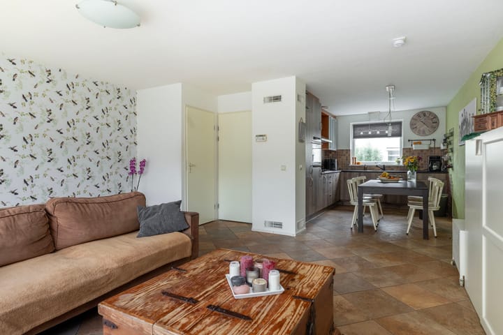 Photo 2 of Robert de Vriesstraat 16