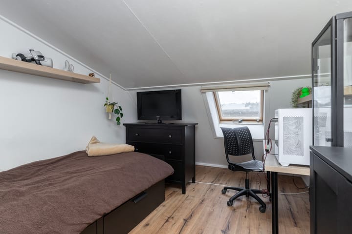 Foto 28 van Robert de Vriesstraat 16