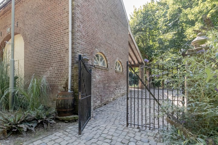 Photo 5 of Moorveldsberg 50