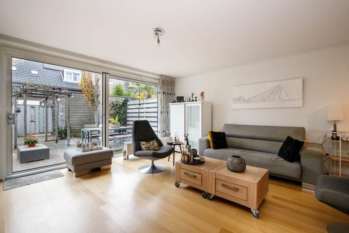 Photo 10 of Vilmos Huszárstraat 23