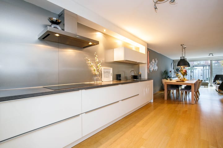 Photo 15 of Vilmos Huszárstraat 23