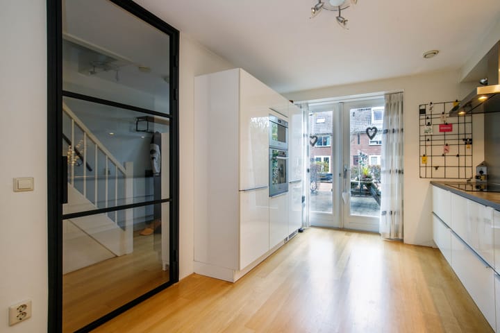 Photo 16 of Vilmos Huszárstraat 23