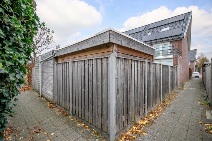 Photo 37 of Vilmos Huszárstraat 23