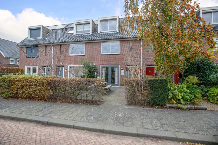 Photo 38 of Vilmos Huszárstraat 23