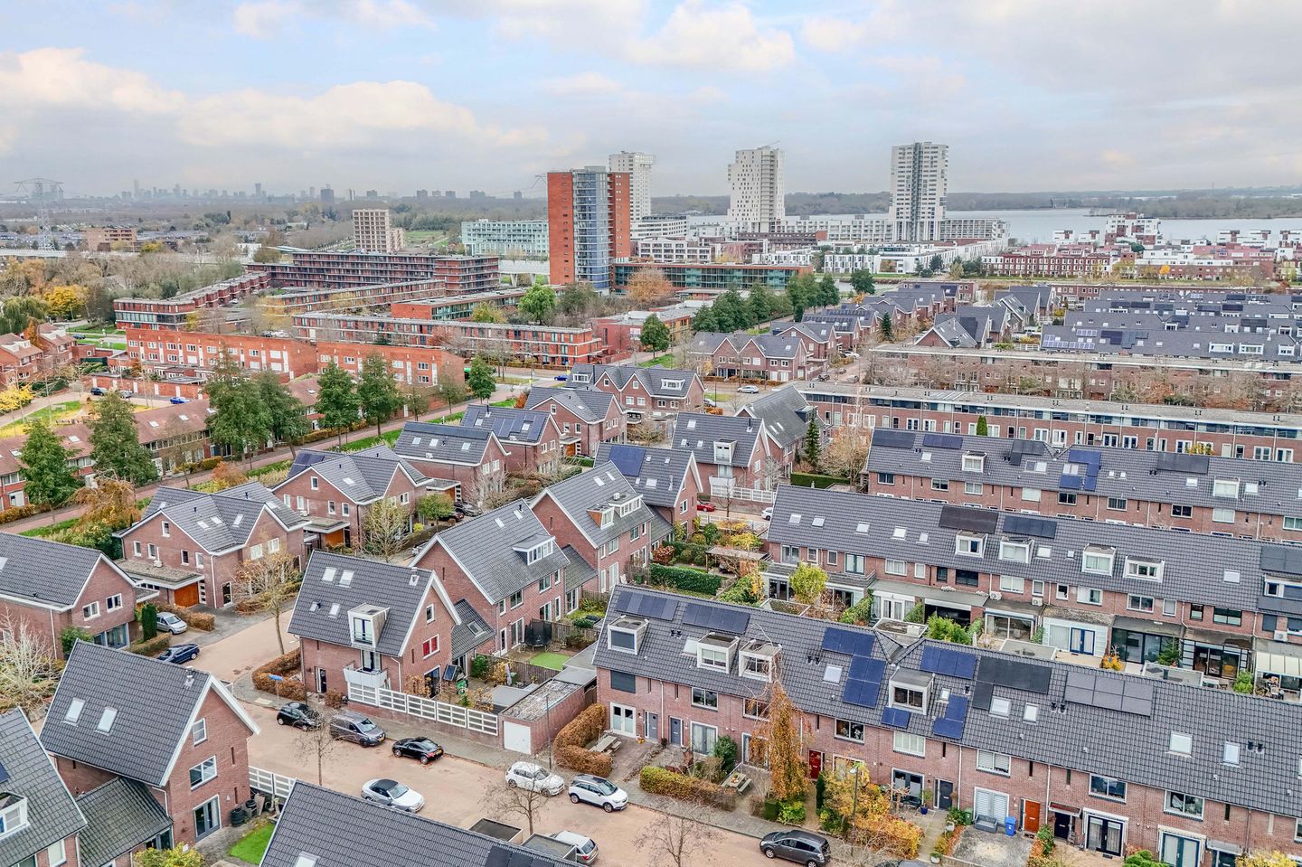 Foto 44 van Vilmos Huszárstraat 23